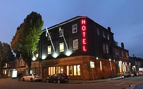 Victoria Hotel Newport 4*